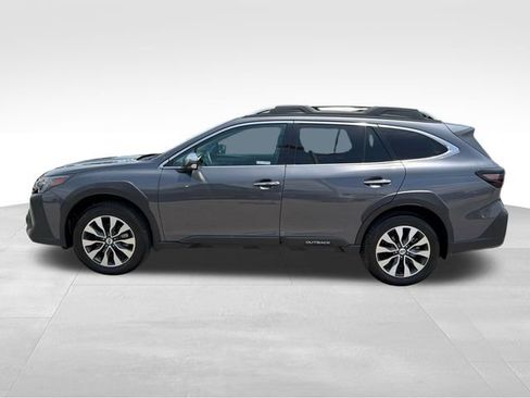 Certified 2025 Subaru Outback Touring AWD/4WD image 4