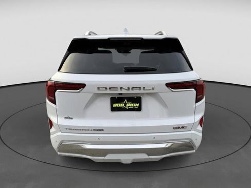 New 2026 GMC Terrain Denali w/ LPO, Floor Liner Package image 5