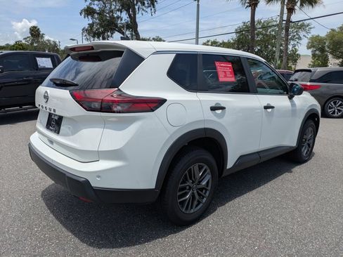 Certified 2024 Nissan Rogue S FWD image 4