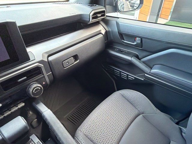 Used 2026 Toyota 4Runner SR5 AWD/4WD image 33