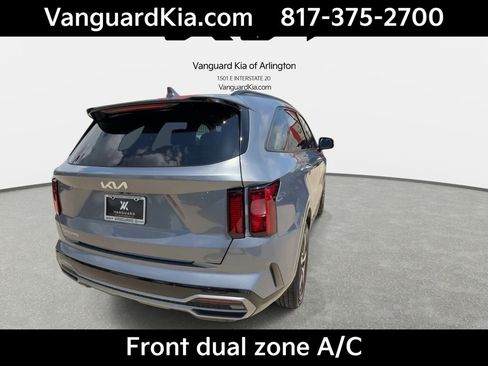 Certified 2023 Kia Sorento S FWD image 9