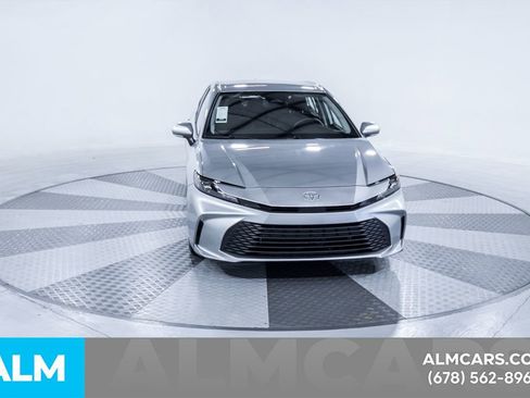 Used 2025 Toyota Camry LE image 15