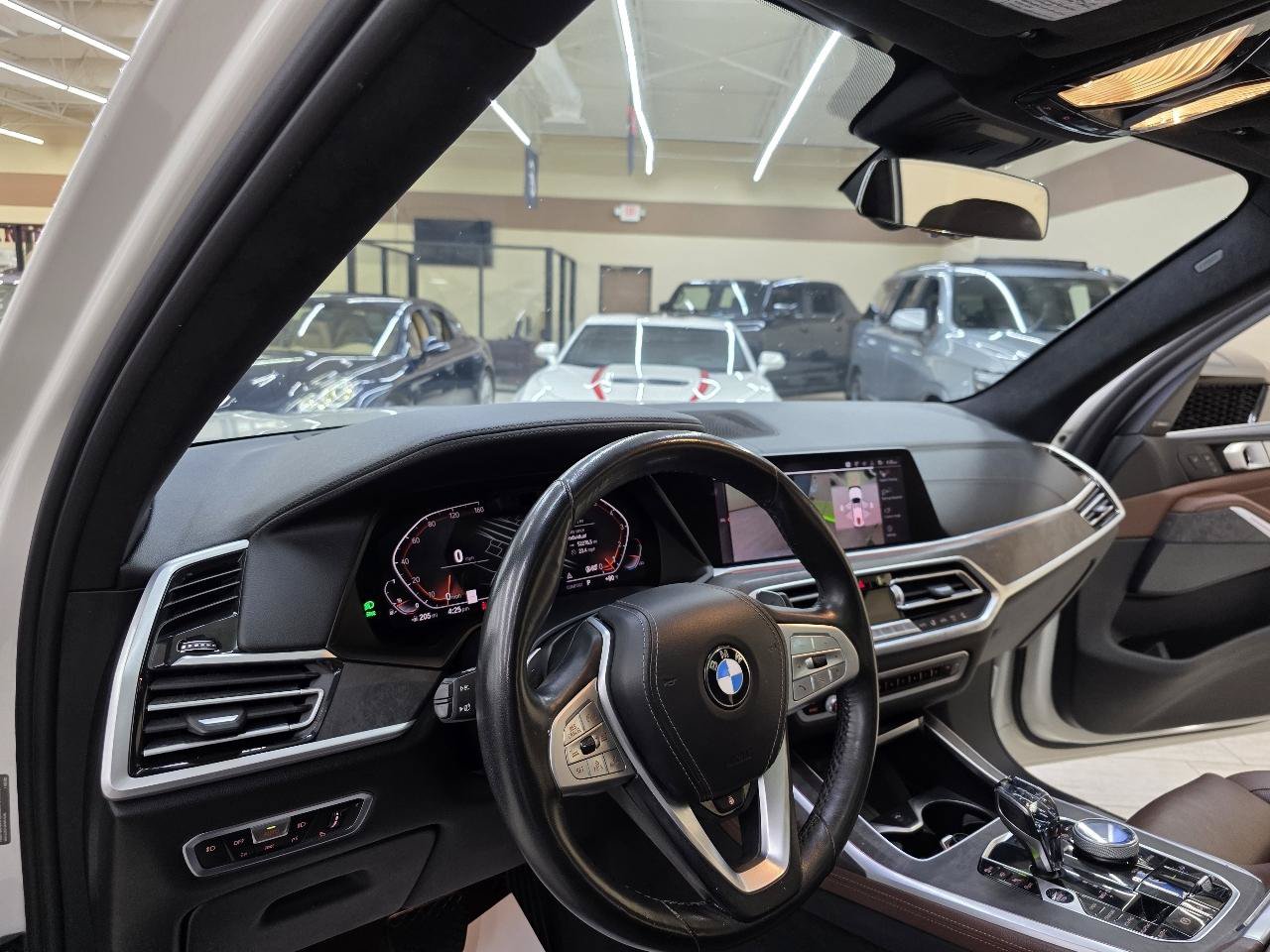Used 2020 BMW X7 xDrive40i w/ Premium Package AWD/4WD image 20