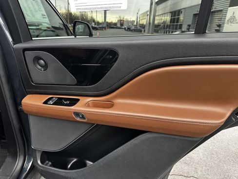 Certified 2023 Lincoln Aviator Reserve w/ Equipment Group 201A image 41