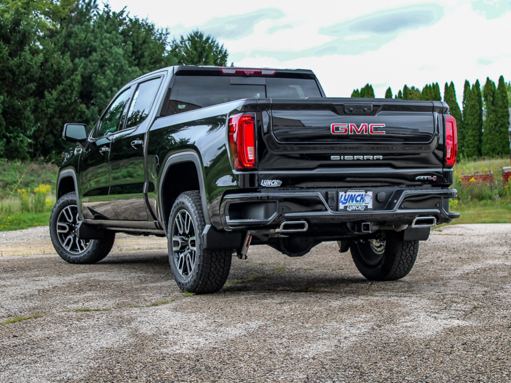 New 2026 GMC Sierra 1500 AT4 w/ Technology Package AWD/4WD image 12