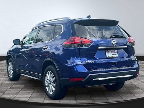 Used 2017 Nissan Rogue SV w/ SV Premium Package AWD/4WD image 4