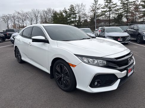 Used 2018 Honda Civic EX image 3