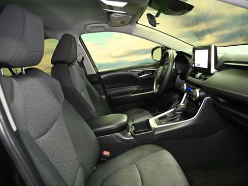 Used 2024 Toyota RAV4 XLE image 55