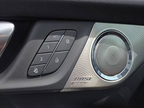 New 2026 Buick Enclave Avenir w/ Super Cruise Package FWD image 12