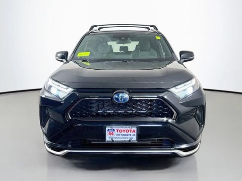 Used 2024 Toyota RAV4 SE w/ Weather & Moonroof Package AWD/4WD image 9