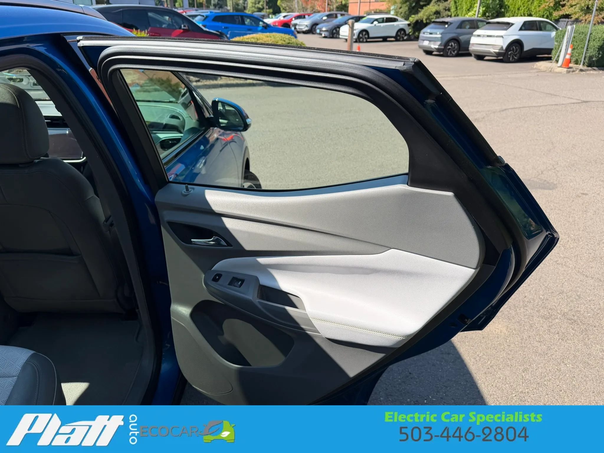 Used 2022 Chevrolet Bolt EUV Premier w/ Sun & Sound Package FWD image 40