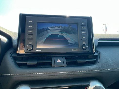 Used 2022 Toyota RAV4 XLE image 25