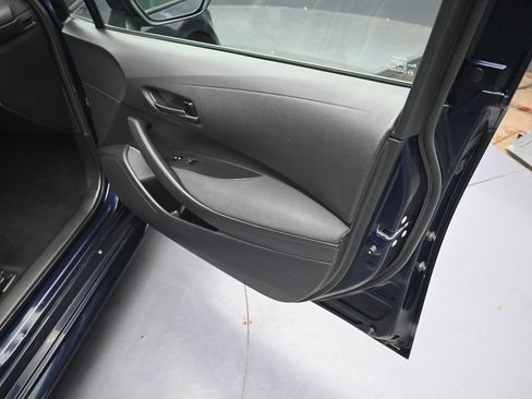 Used 2023 Toyota Corolla LE image 29