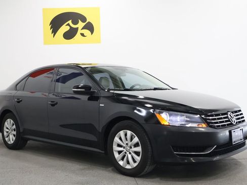 Used 2013 Volkswagen Passat Wolfsburg Edition image 6