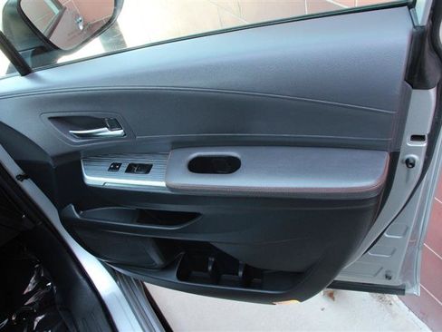 Used 2021 Toyota Sienna XSE AWD/4WD image 19