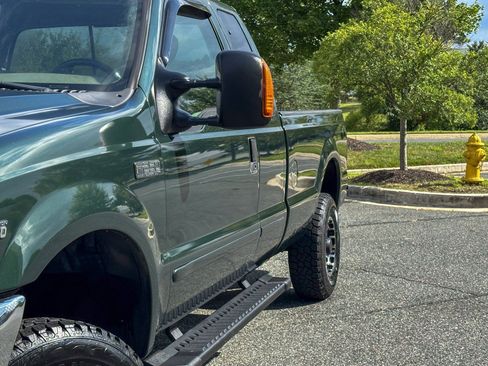 Used 2003 Ford F250 XLT AWD/4WD image 6
