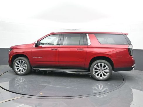 New 2026 Chevrolet Suburban Premier AWD/4WD image 8