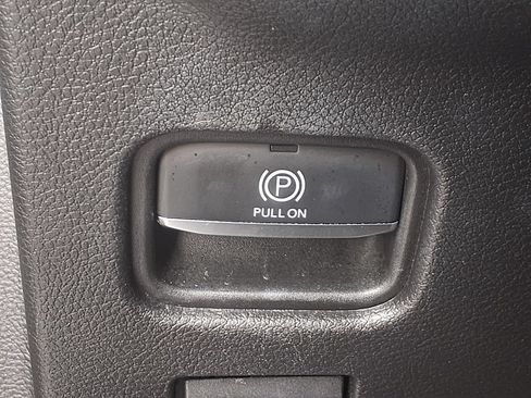 Used 2022 Jeep Grand Cherokee L Laredo AWD/4WD image 9