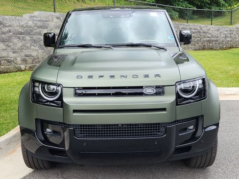 New 2026 Land Rover Defender 110 X-Dynamic SE AWD/4WD image 8