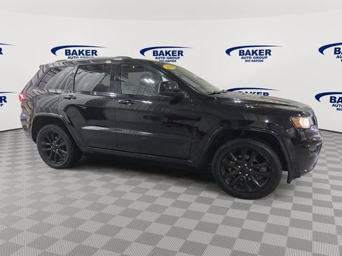 Used 2018 Jeep Grand Cherokee Altitude image 8