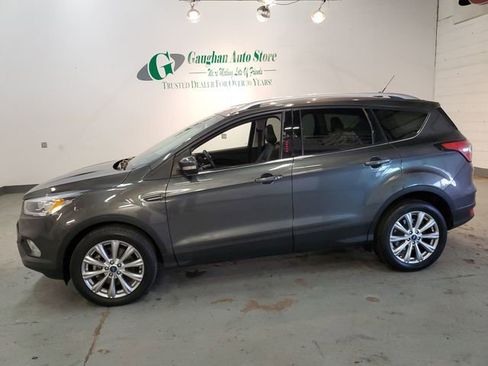 Used 2018 Ford Escape Titanium AWD/4WD image 3
