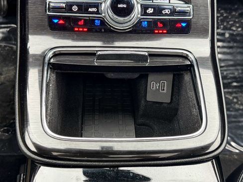 Used 2022 Lincoln Nautilus Reserve image 27