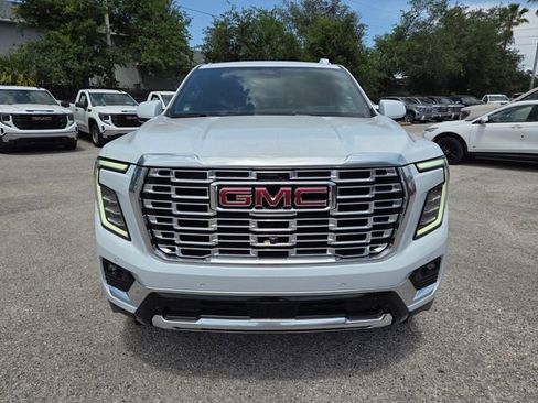 New 2026 GMC Yukon Denali w/ Denali Reserve Package AWD/4WD image 21