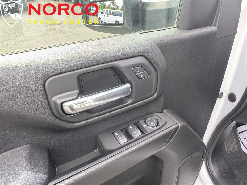 Used 2022 Chevrolet Silverado 2500 Custom w/ Custom Convenience Package AWD/4WD image 19