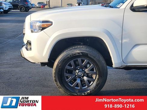 Used 2023 Toyota Tacoma SR5 image 9