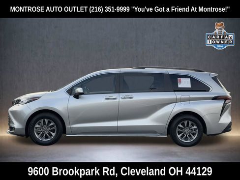 Used 2023 Toyota Sienna XLE image 7