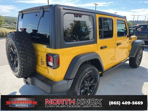 Used 2021 Jeep Wrangler Unlimited Sport image 19