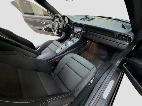 Certified 2017 Porsche 911 Carrera 4S AWD/4WD image 27