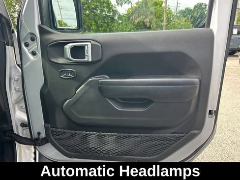 Used 2024 Jeep Wrangler Unlimited Sport AWD/4WD image 25