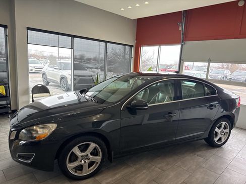 Used 2012 Volvo S60 T5 w/ Climate Pkg image 7