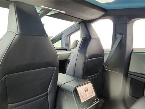 Used 2025 Tesla Cybertruck AWD Crew Cab image 28