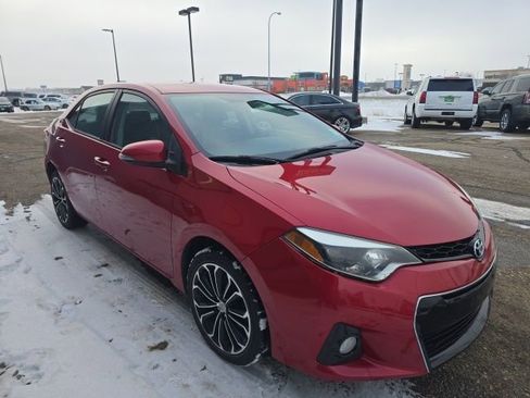 Used 2015 Toyota Corolla L image 4