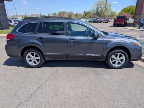 Used 2014 Subaru Outback 2.5i Limited AWD/4WD image 10