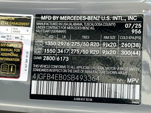 Used 2025 Mercedes-Benz GLE 350 4MATIC w/ AMG Line Exterior image 33