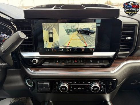 Used 2024 GMC Sierra 2500 SLT w/ Texas SLT Premium Package image 18