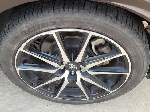 Used 2022 Toyota GR86 RWD image 2