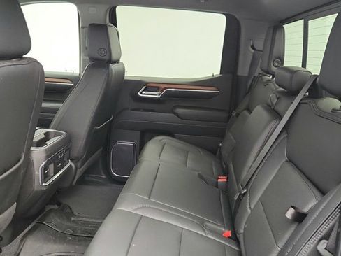 Used 2023 GMC Sierra 1500 Denali AWD/4WD image 18