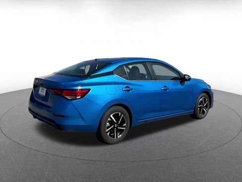 Used 2025 Nissan Sentra SV FWD image 11