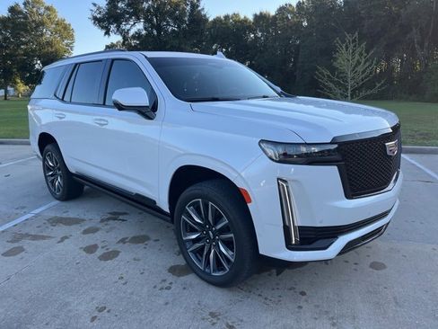 Certified 2024 Cadillac Escalade Sport Platinum w/ Heavy-Duty Trailer Package image 12