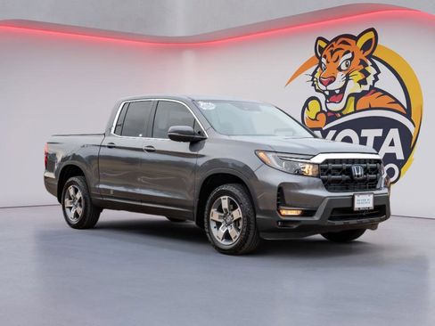 Used 2025 Honda Ridgeline RTL image 3