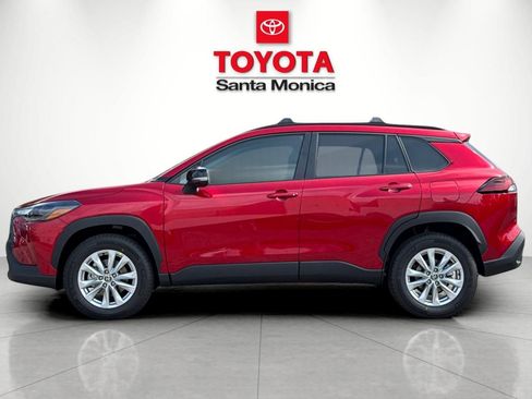 New 2026 Toyota Corolla Cross LE image 8