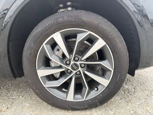 Used 2024 Audi Q5 2.0T Premium w/ Summer of Audi Package image 17