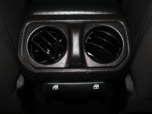 Used 2021 Jeep Wrangler Unlimited Sport AWD/4WD image 34