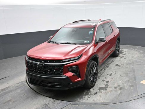 Used 2024 Chevrolet Traverse RS w/ LPO, Floor Liner Package AWD/4WD image 39