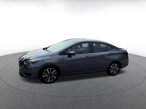 Used 2025 Nissan Versa SV FWD image 8