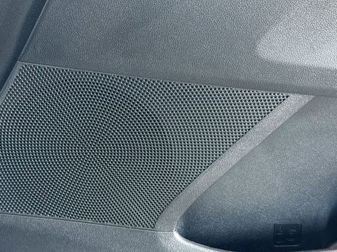 Certified 2025 Kia Sorento S image 24